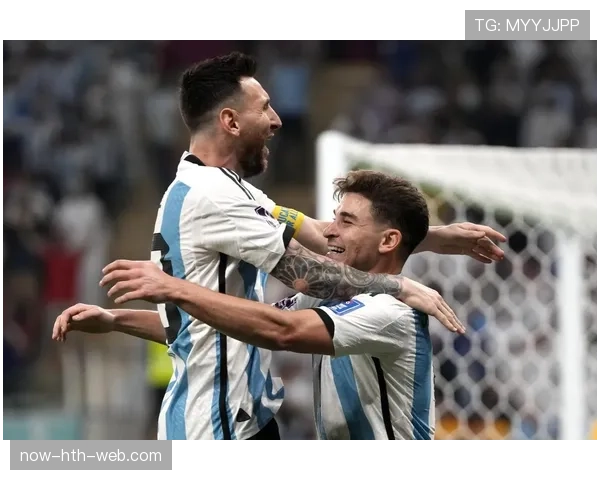 点球双触球判罚，这种情况为何裁判往往难以统一判罚标准？